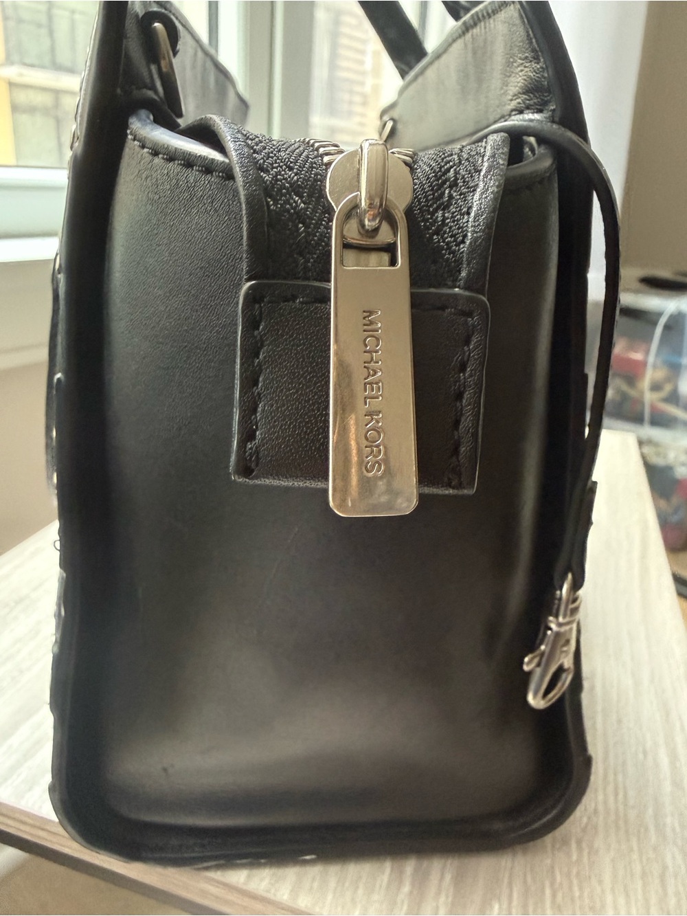 Micheal Kors Selma Large Black Leather Diamond Grommet Satchel Silver Hardware - Picture 7 of 15